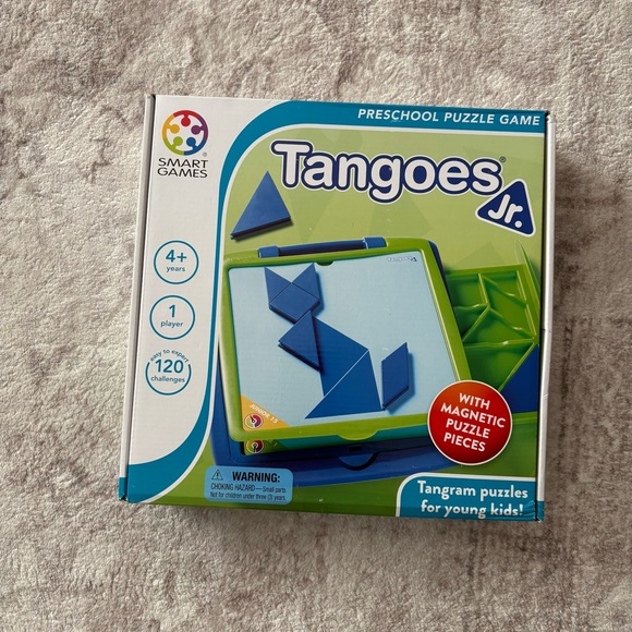 Smart Games Tangoes Jr Tangrams Learning Puzzle Game New - Picture 1 of 2